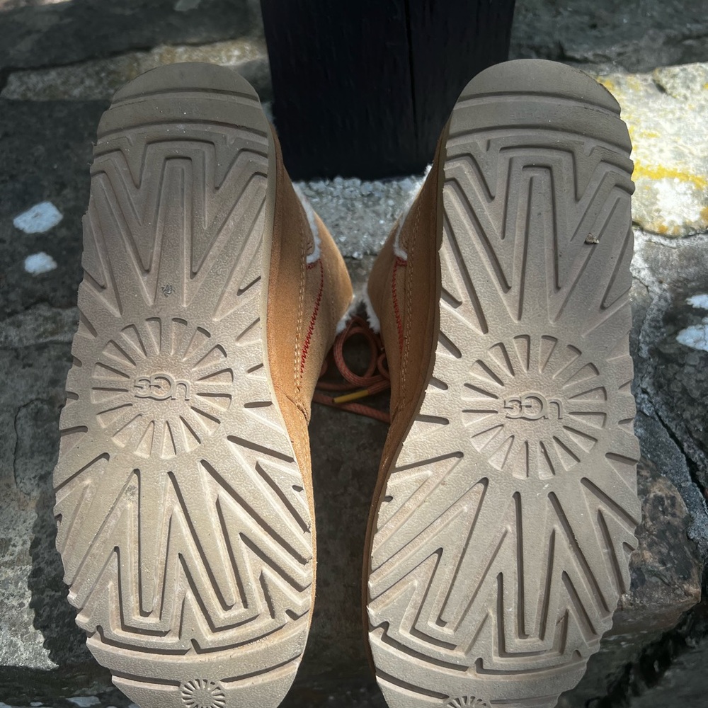 UGG Highland Hi Heritage Suede Boots - Picture 7 of 10
